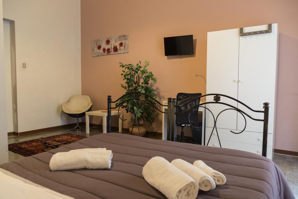 Tra L'Etna E Il Mare B&B CTA Exterior foto