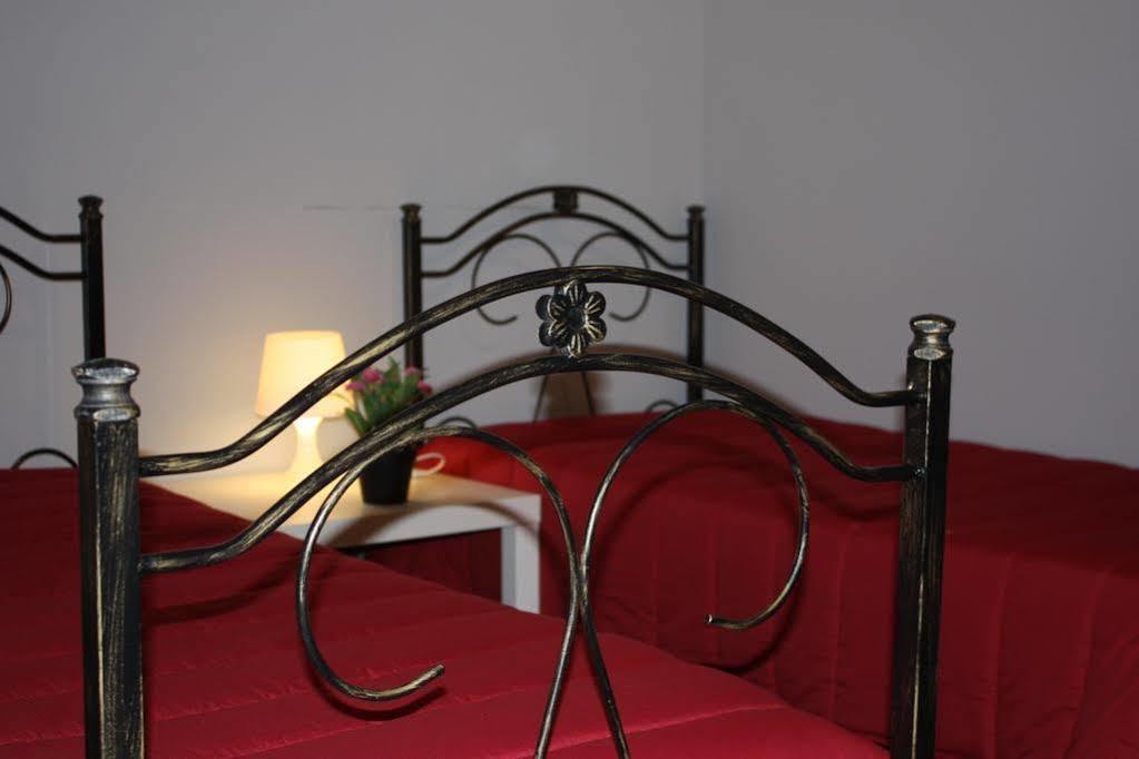 Tra L'Etna E Il Mare B&B CTA Exterior foto
